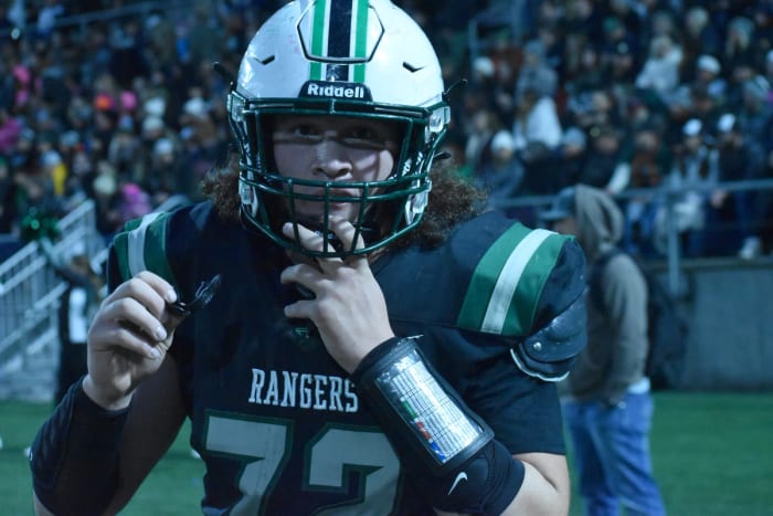 11-26 ESTDominicNacoste2